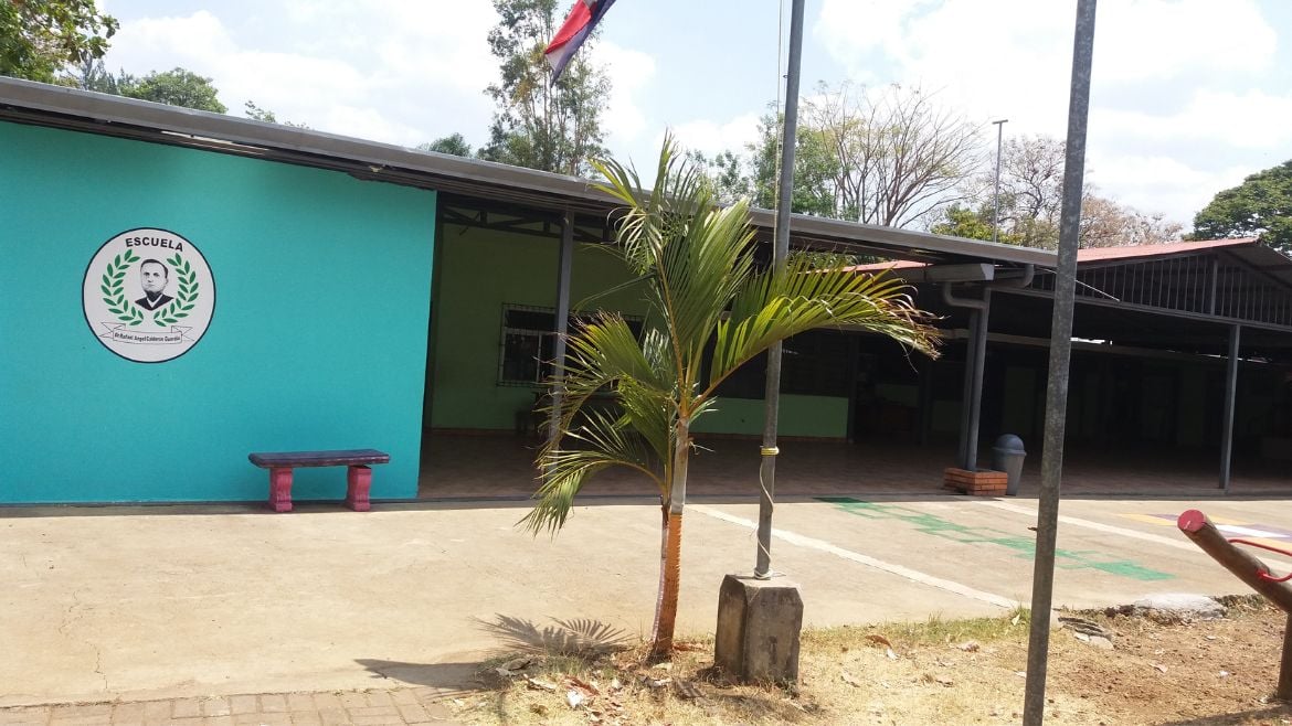 Escuela Dr. Rafael Ángel Calderón Guardia