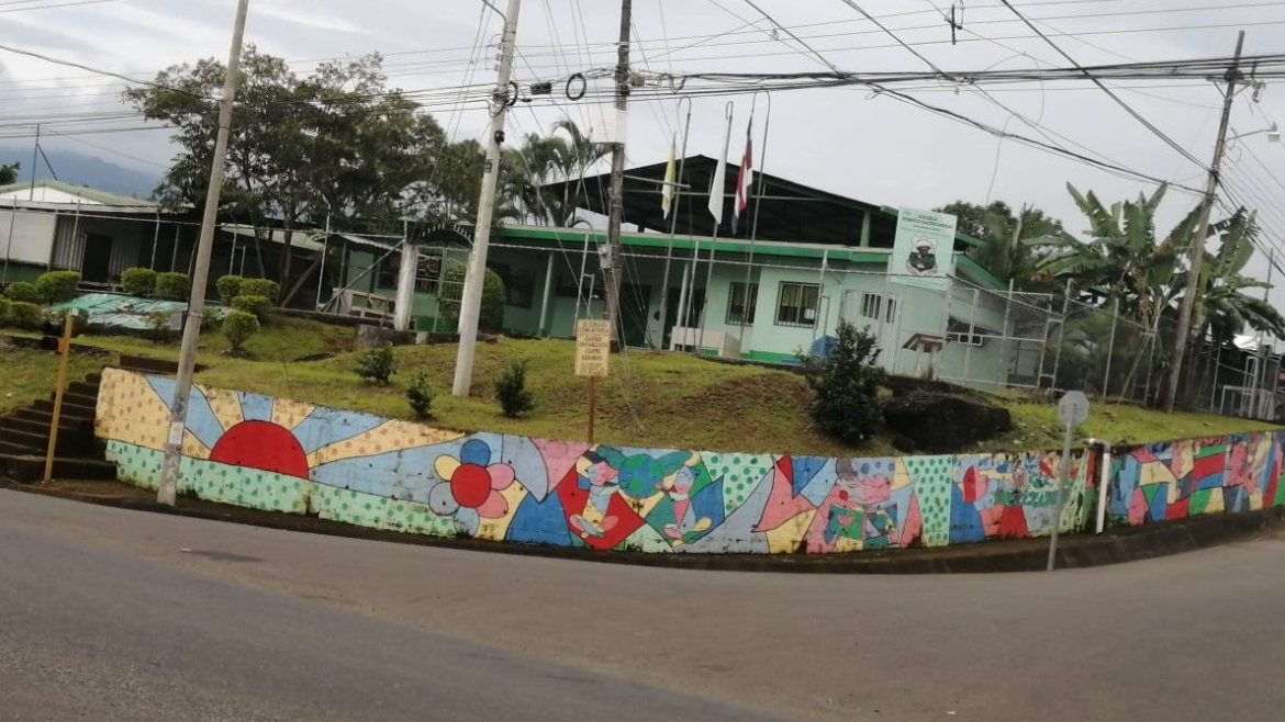 Escuela Roberto Castro Vargas