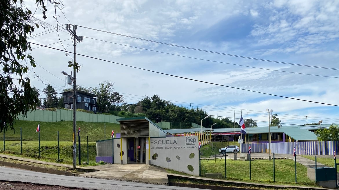 Escuela Monseñor Delfín Quesada Castro