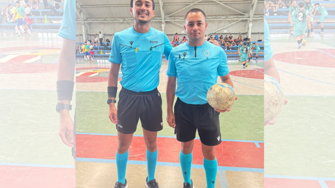 Árbitros de la final regional